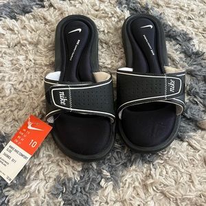 Nike slides